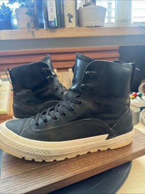 Super Cute Converse Black High-Top Sneakers